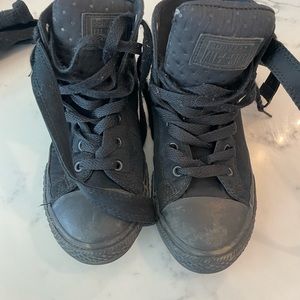 All black high top converse sz 4